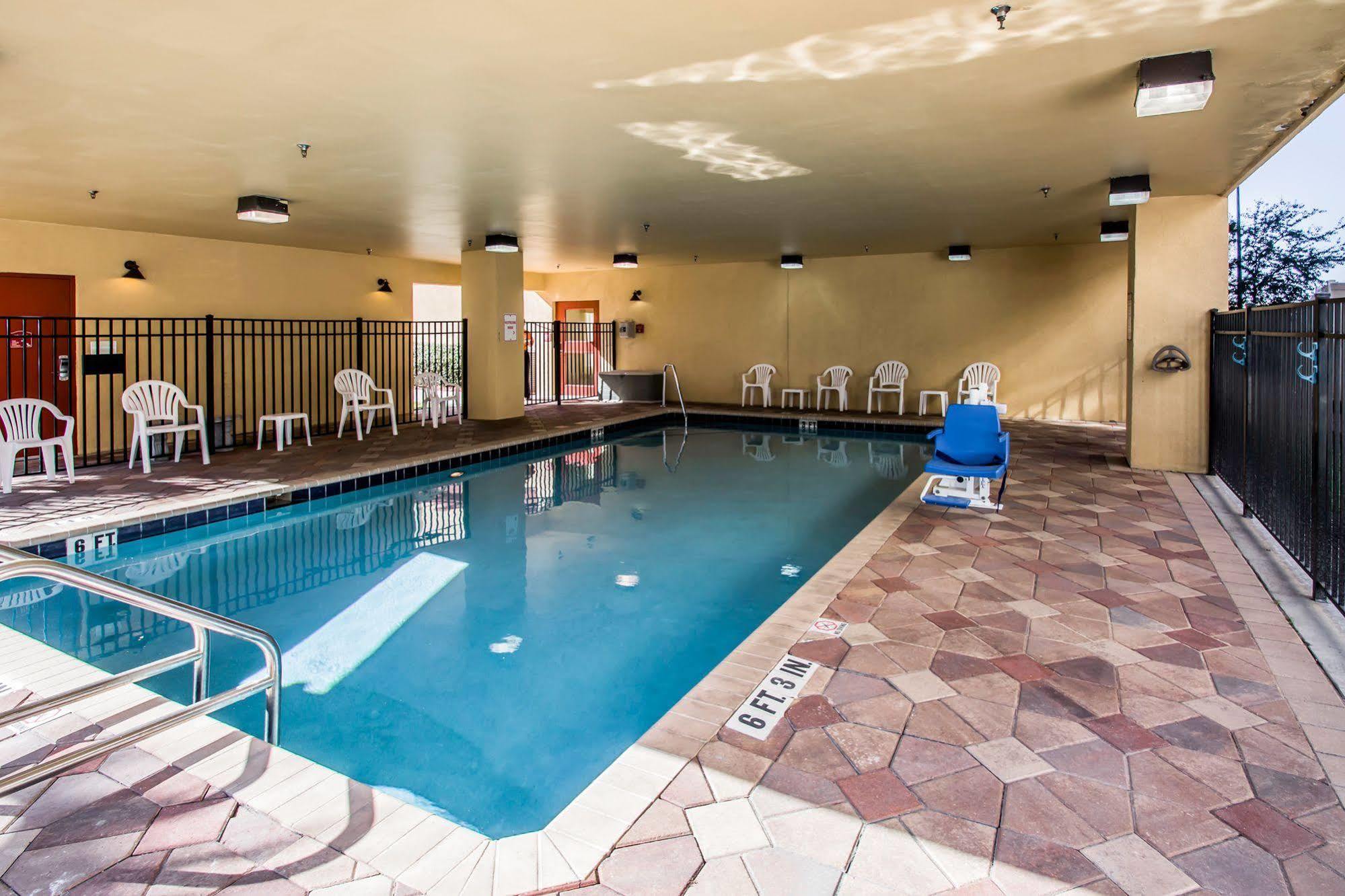 Comfort Suites West Jacksonville Exterior foto